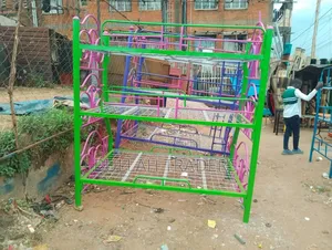 Beds / Deckers High Standard
