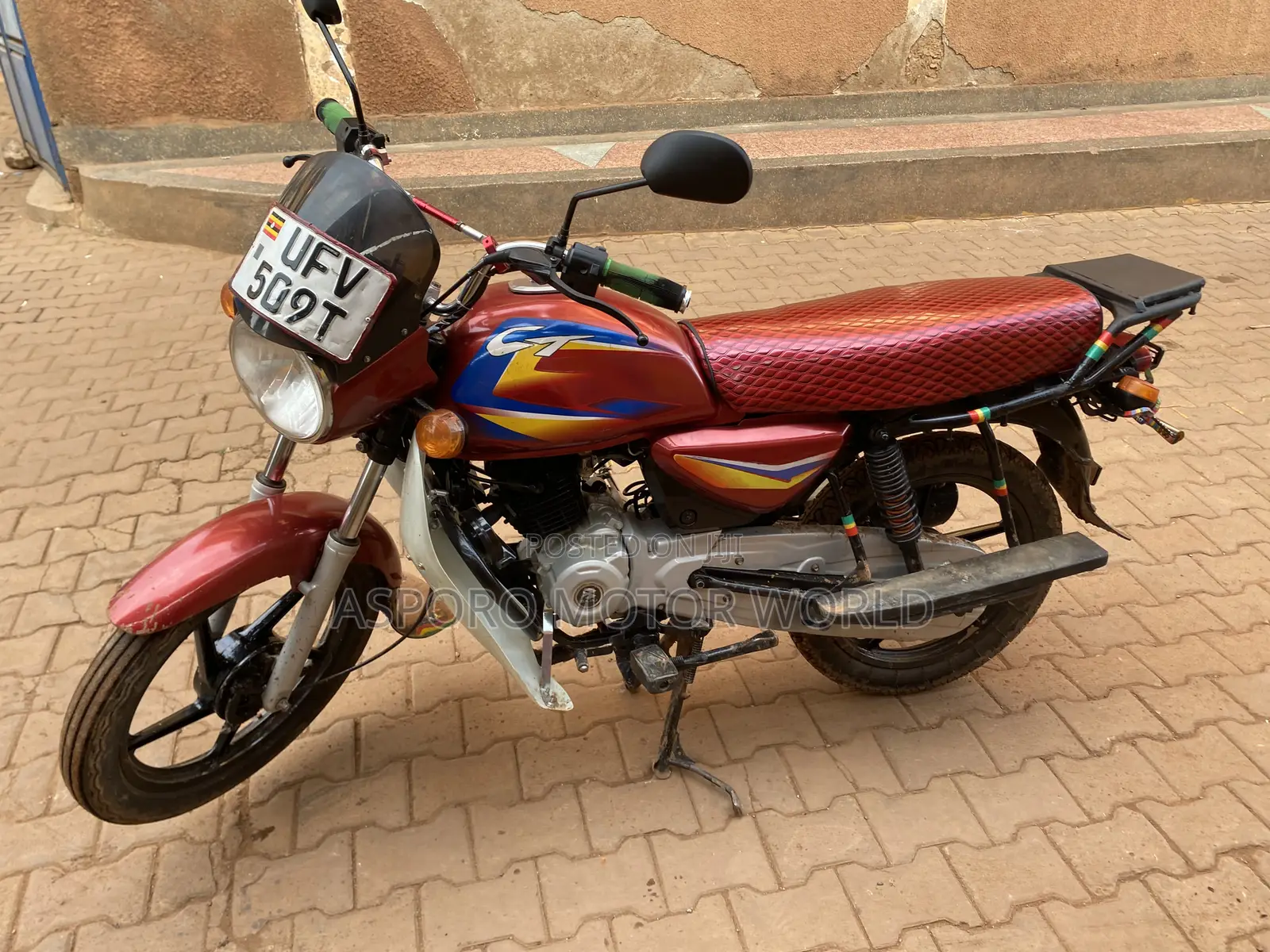 Bajaj CT 125X 2023 Red