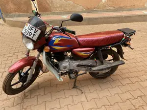 Bajaj CT 125X 2023 Red