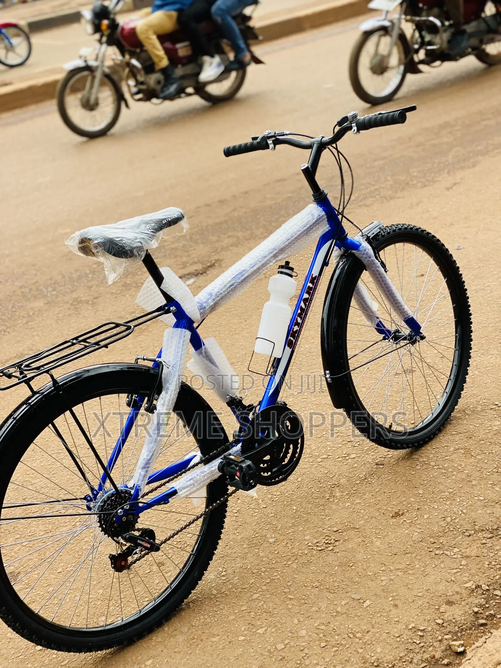 Skymark. Bicycle/Bike /Size 26”/Racked