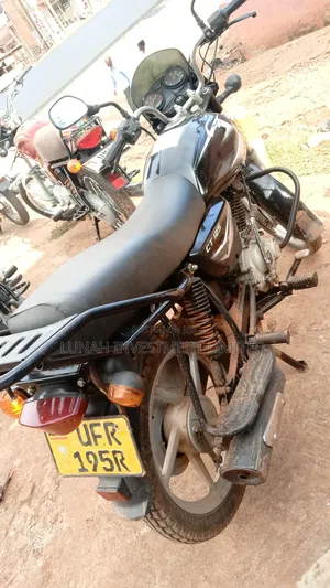 Bajaj Boxer 125 2024 Black
