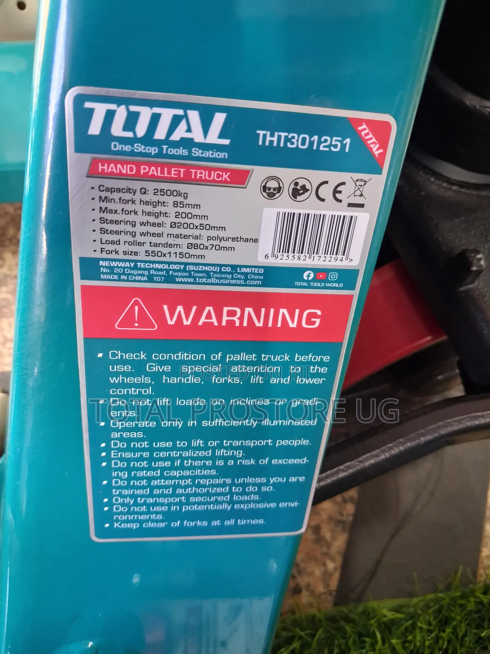 Hand Pallet Truck 2500kg (Total).