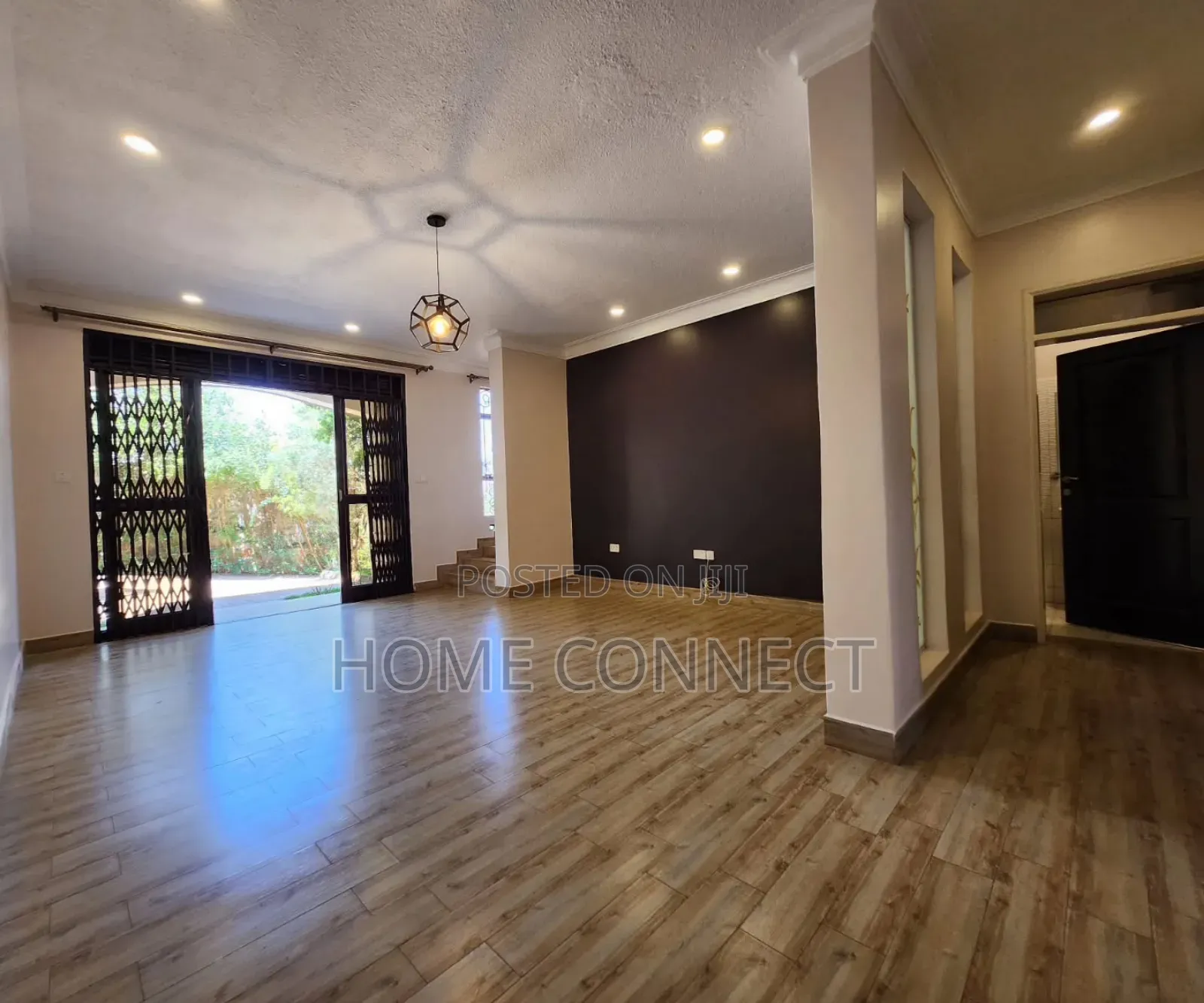3bdrm Duplex in Muyenga Kironde Rd, Central Division for rent