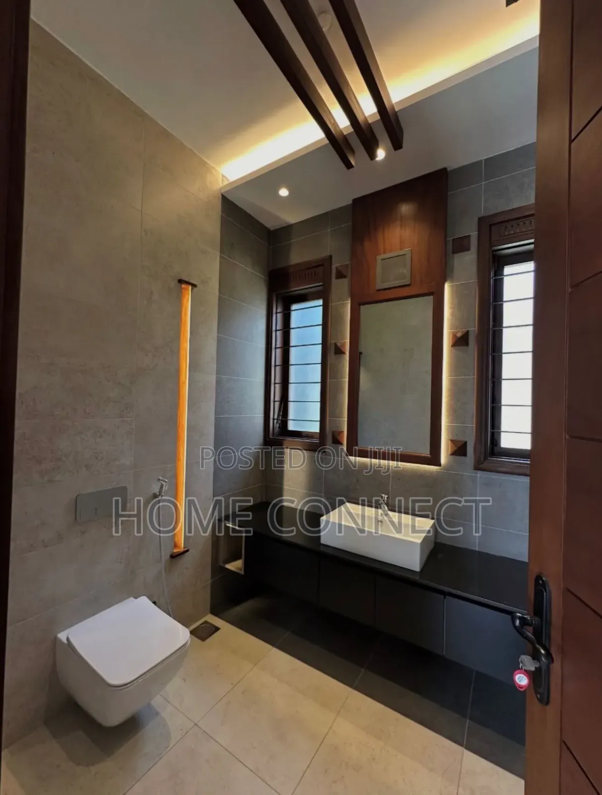5bdrm Duplex in Serena Kigo, Central Division for rent