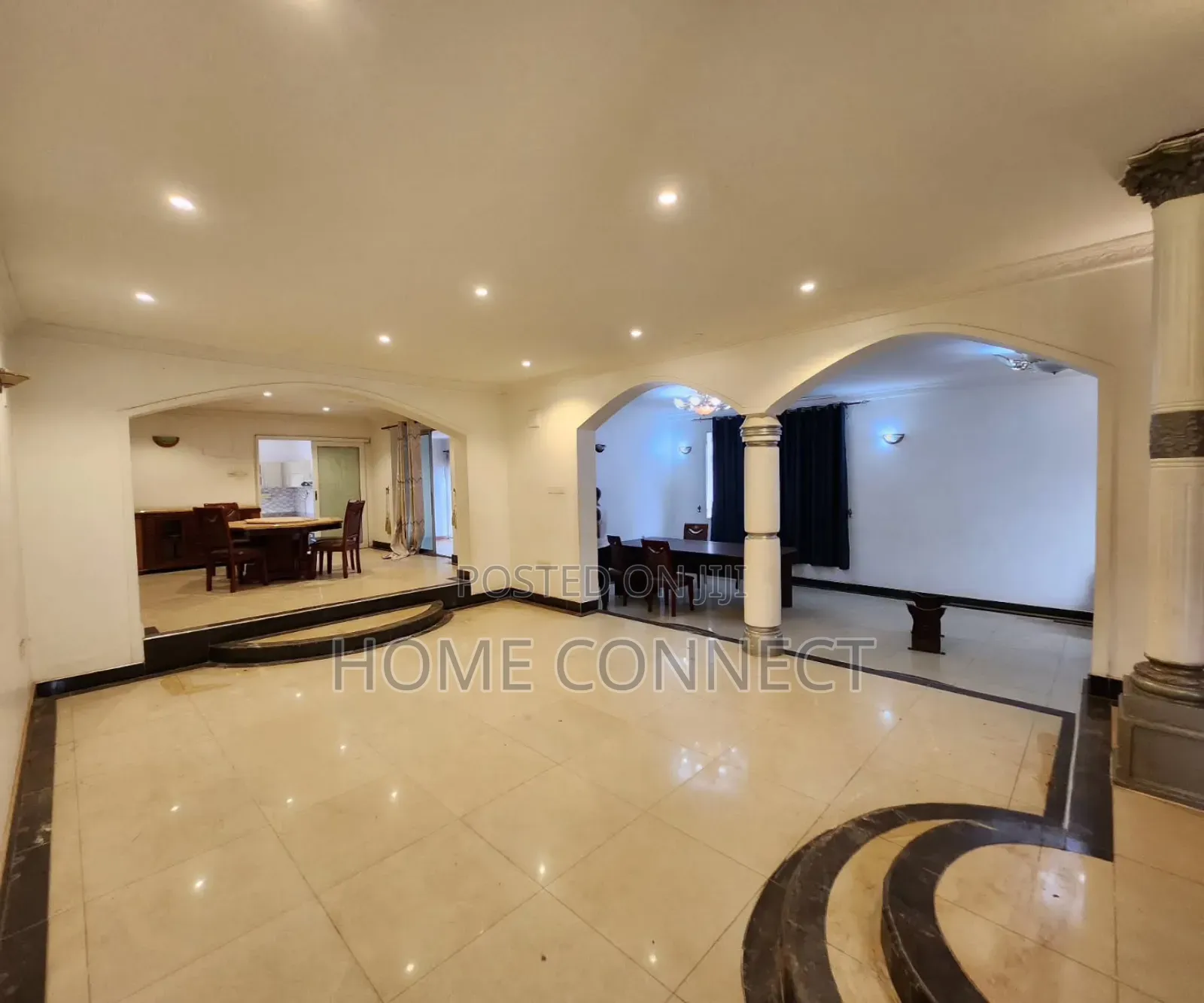 5bdrm Duplex in Bukoto, Central Division for rent