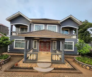 5bdrm Duplex in Bukoto, Central Division for rent