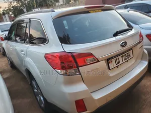 Subaru Outback 2012 White