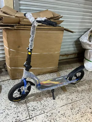2 Wheels Durable Scooter for Kids and Adults