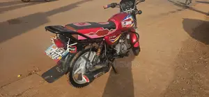 Bajaj CT 125X 2023 Red