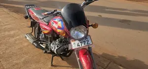 Bajaj CT 125X 2023 Red