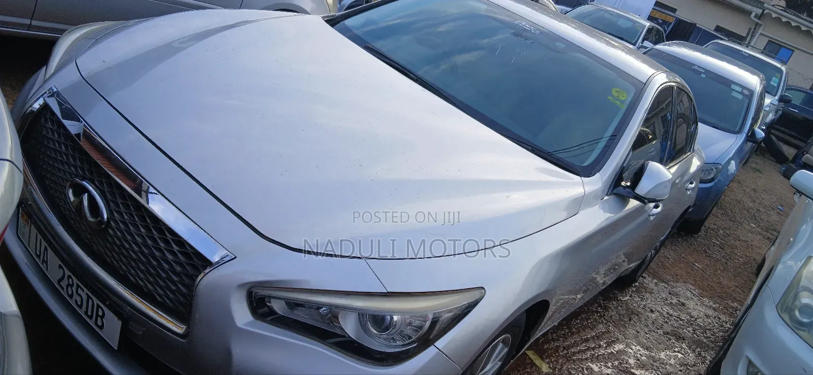 Nissan Skyline 2015 Silver