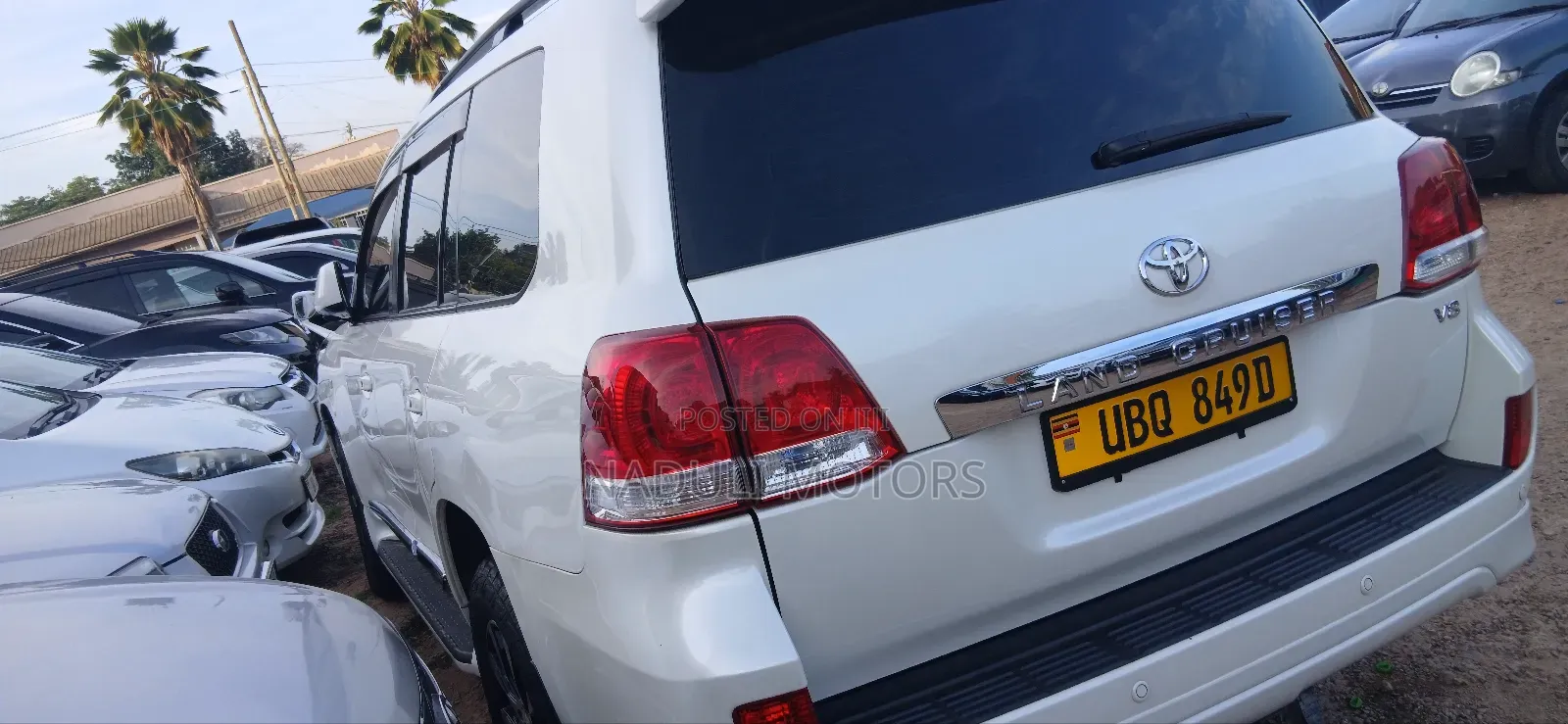 Toyota Land Cruiser 4.5 V8 GXR 2010 White