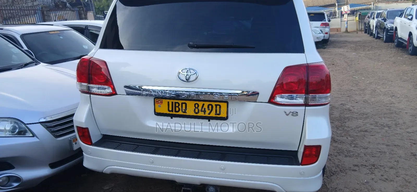 Toyota Land Cruiser 4.5 V8 GXR 2010 White
