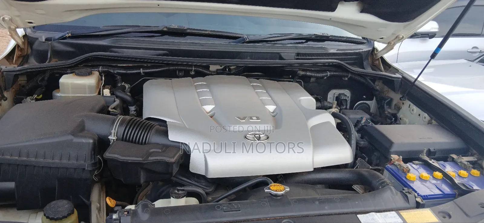 Toyota Land Cruiser 4.5 V8 GXR 2010 White
