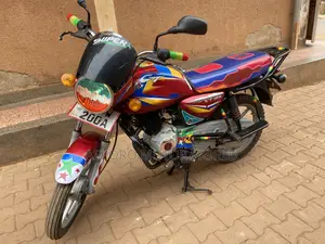 Bajaj CT 125X 2023 Red