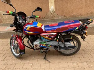 Bajaj CT 125X 2023 Red