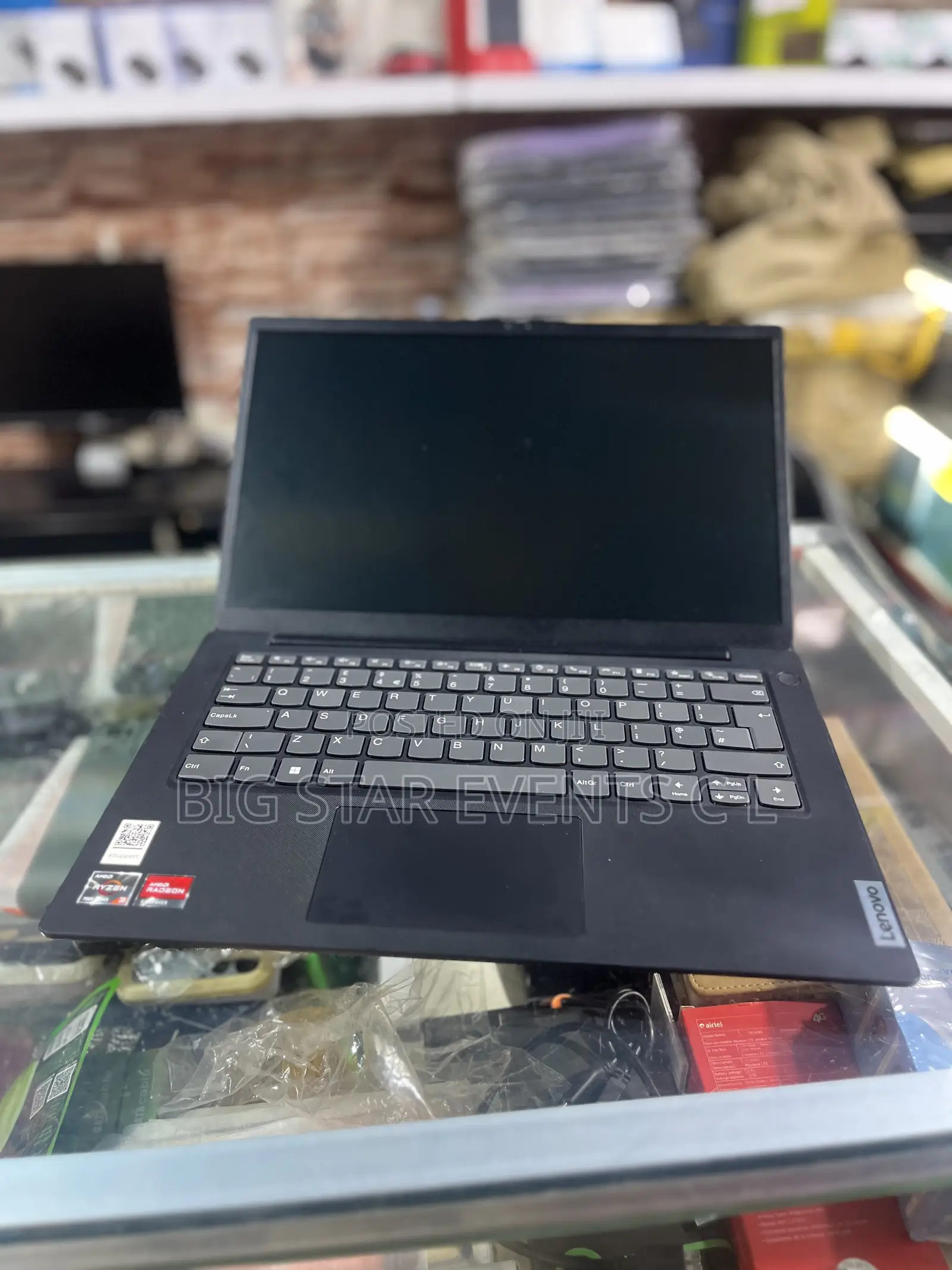 Laptop Lenovo 4GB SSD 128GB