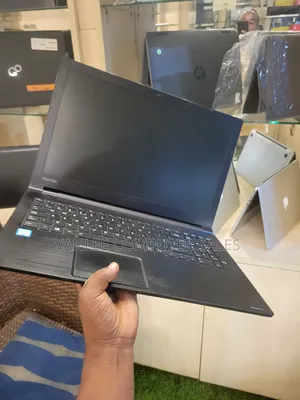 Laptop Toshiba C50 8GB Intel Core I3 HDD 500GB