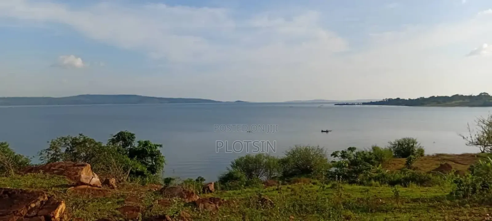 2.5 Acres of Land in Buwagajo, Touching Lake Victoria.