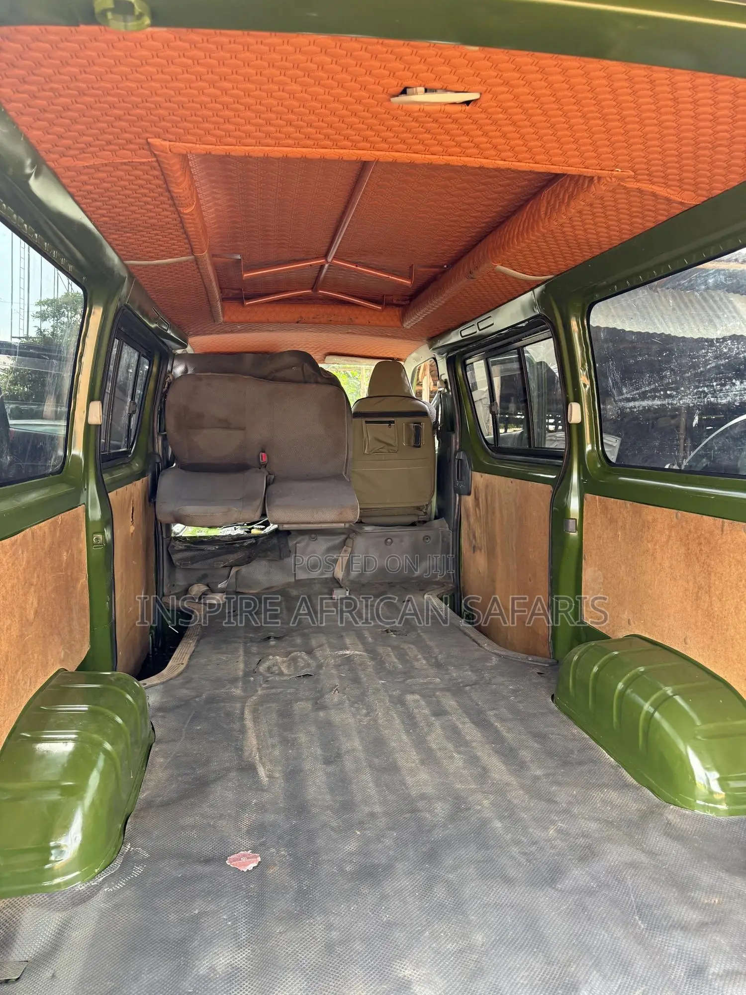 Toyota HiAce 2011 Green