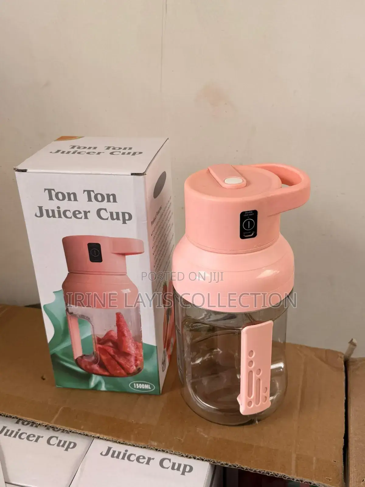 Portable and Rechargeable Electric Juicer Cup.