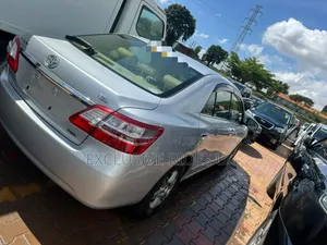 Toyota Premio 1.8 AWD 2016 White