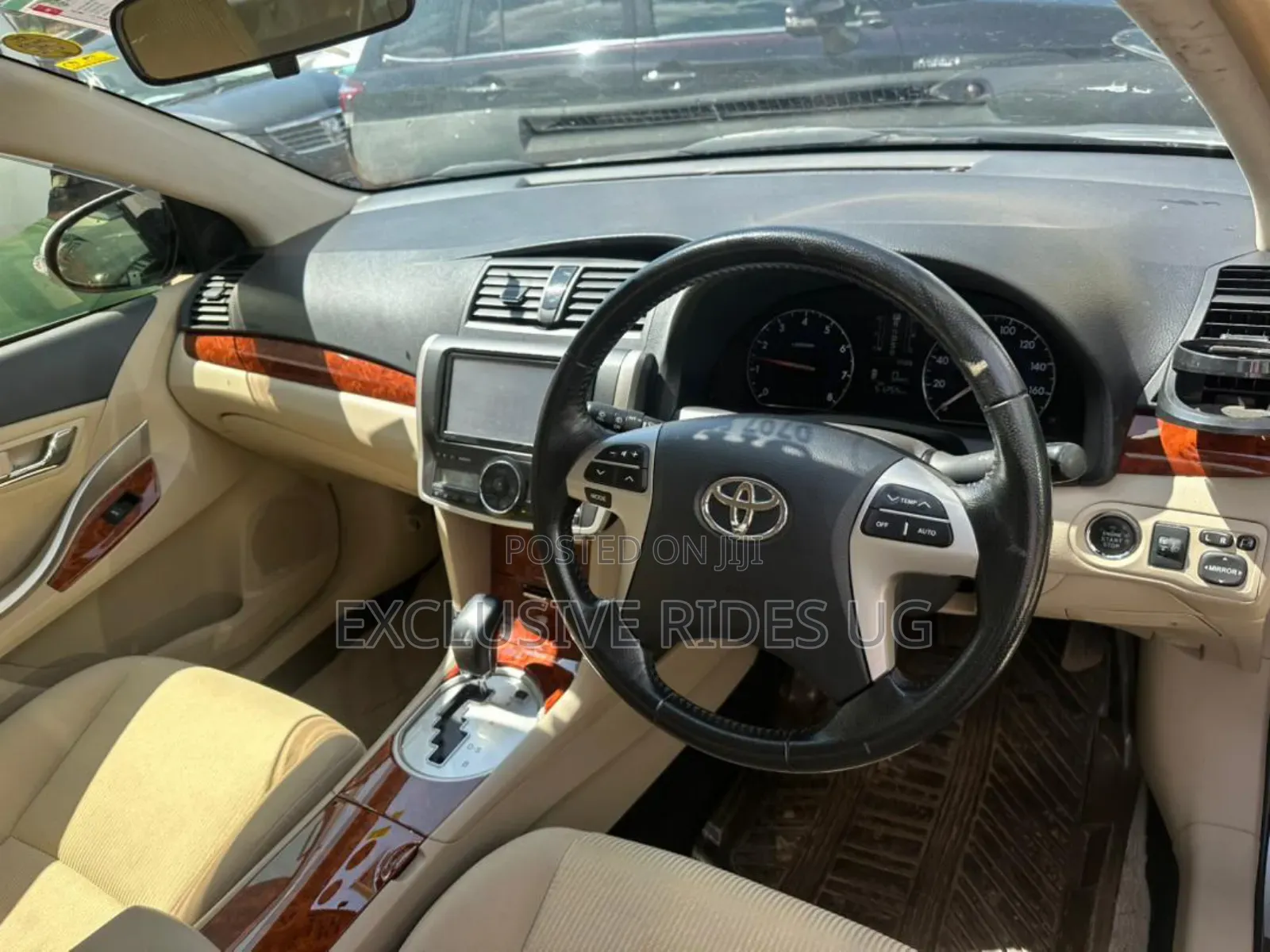 Toyota Premio 1.8 AWD 2016 White