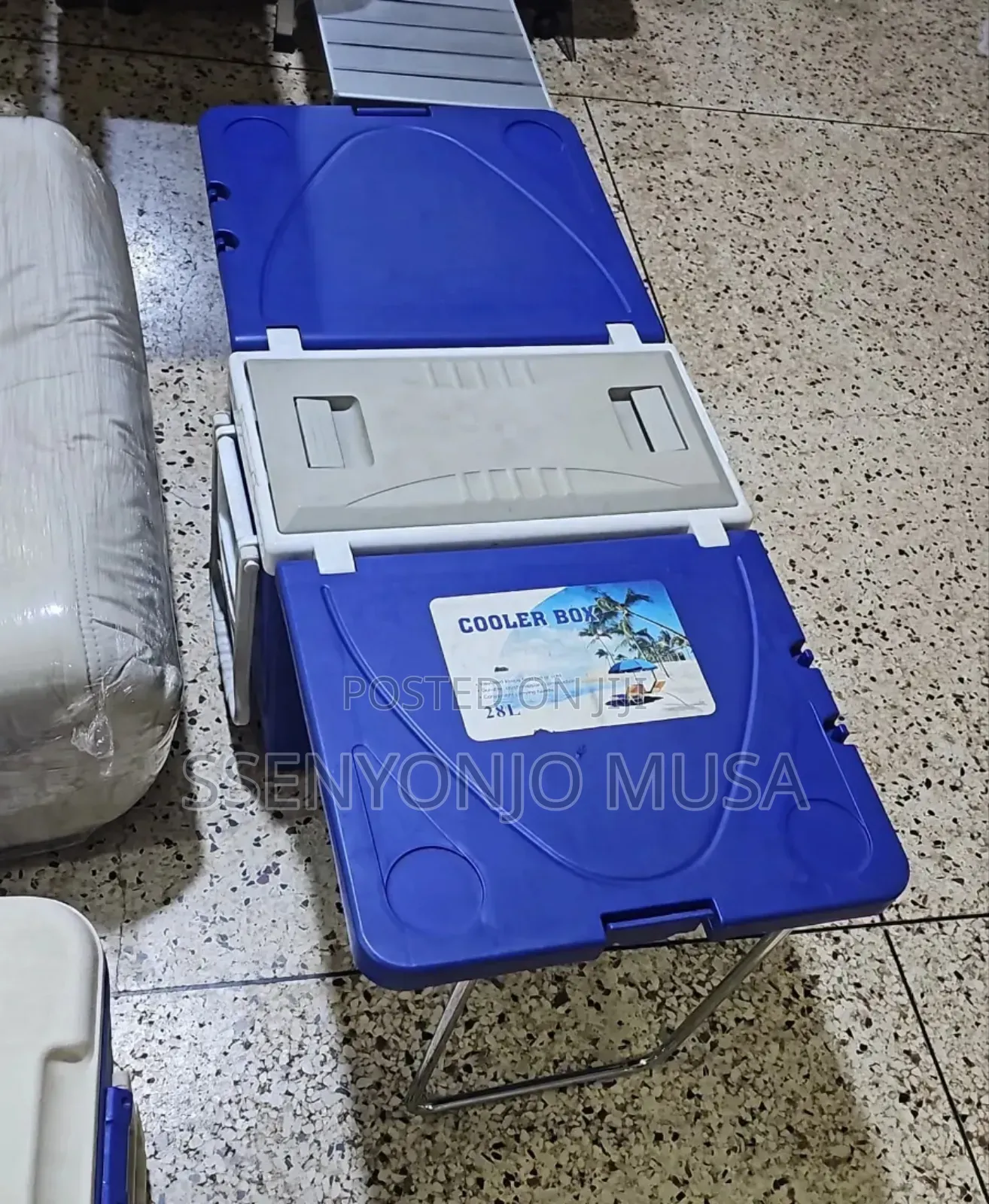 28l Outdoor Picnic Cooler Box With Folding Table Chairset –Insulated