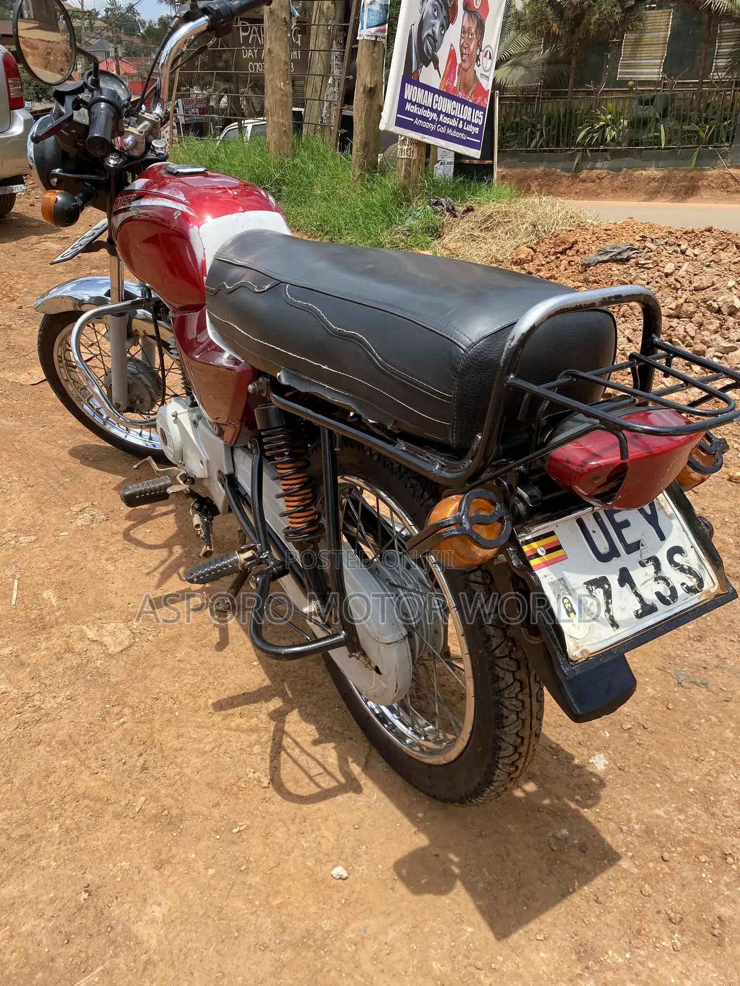 Bajaj Boxer 100 2021 Red