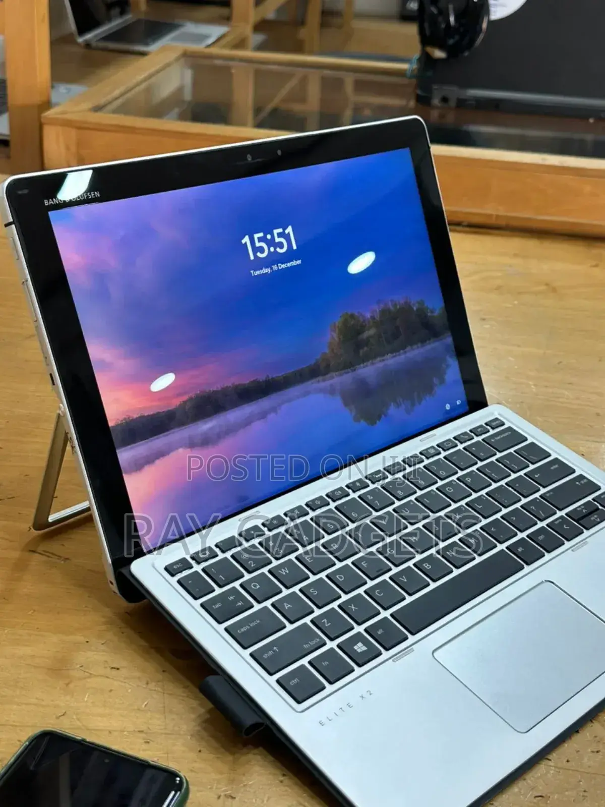 New Laptop HP Elite X2 1012 8GB Intel Core I7 SSD 256GB
