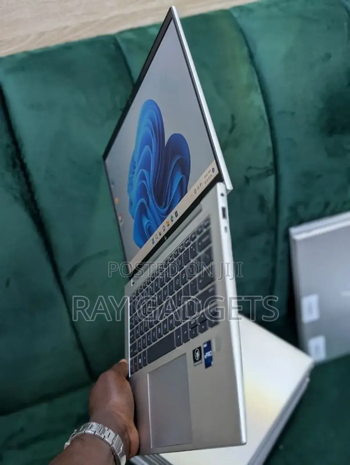 New Laptop HP EliteBook 840 G5 16GB Intel Core I7 SSD 512GB