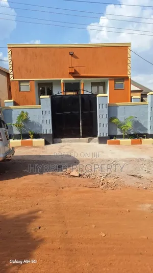 6bdrm Apartment in Nansana Along Hoima for sale
