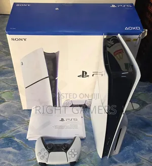 Play Station 4 Disc Version (Slim)