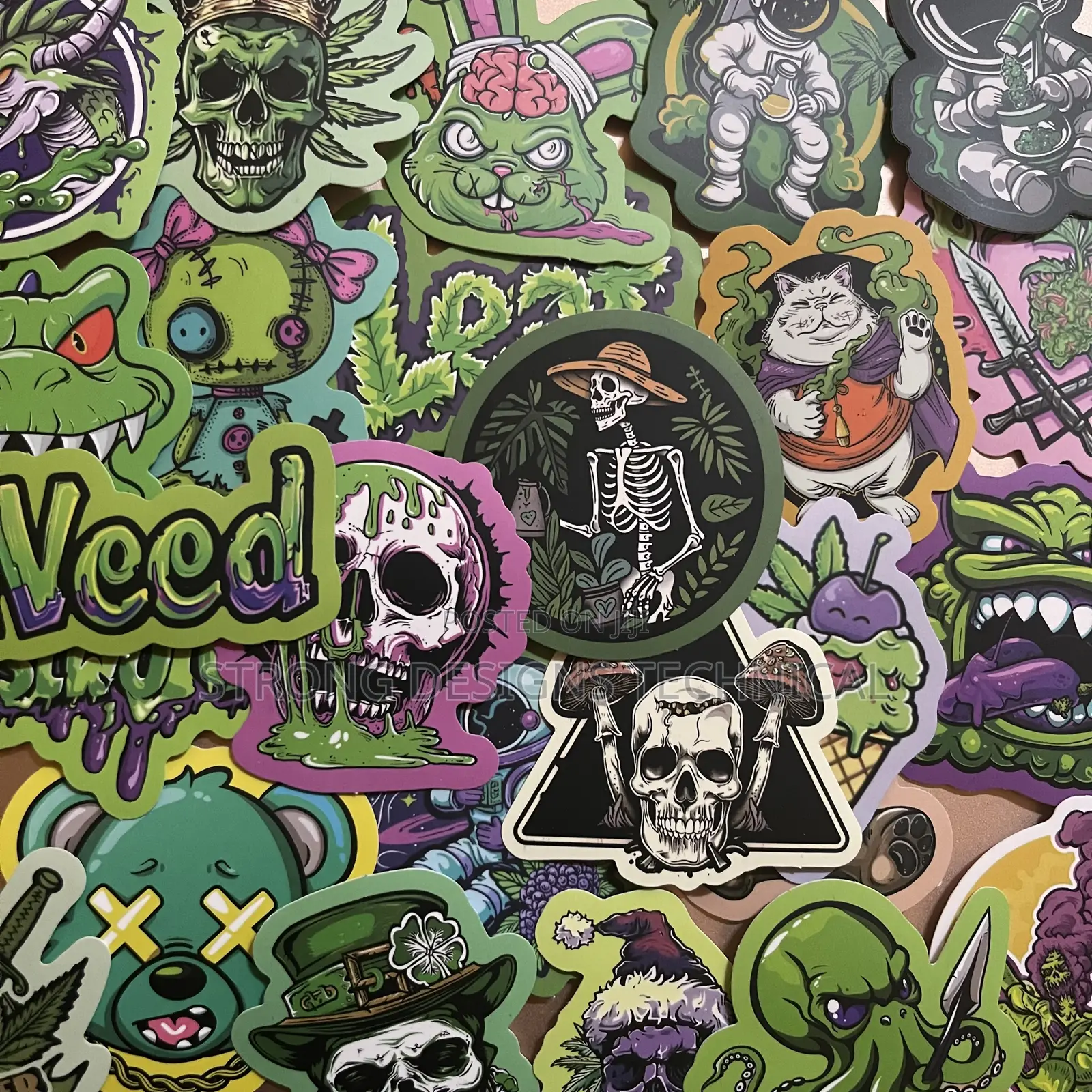Green Skull Graphic Stickers for Laptops/ Tablets / iPad Covers
