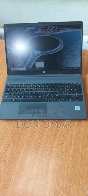 Laptop HP 250 G8 8GB Intel Core I5 HDD+SSD 1T