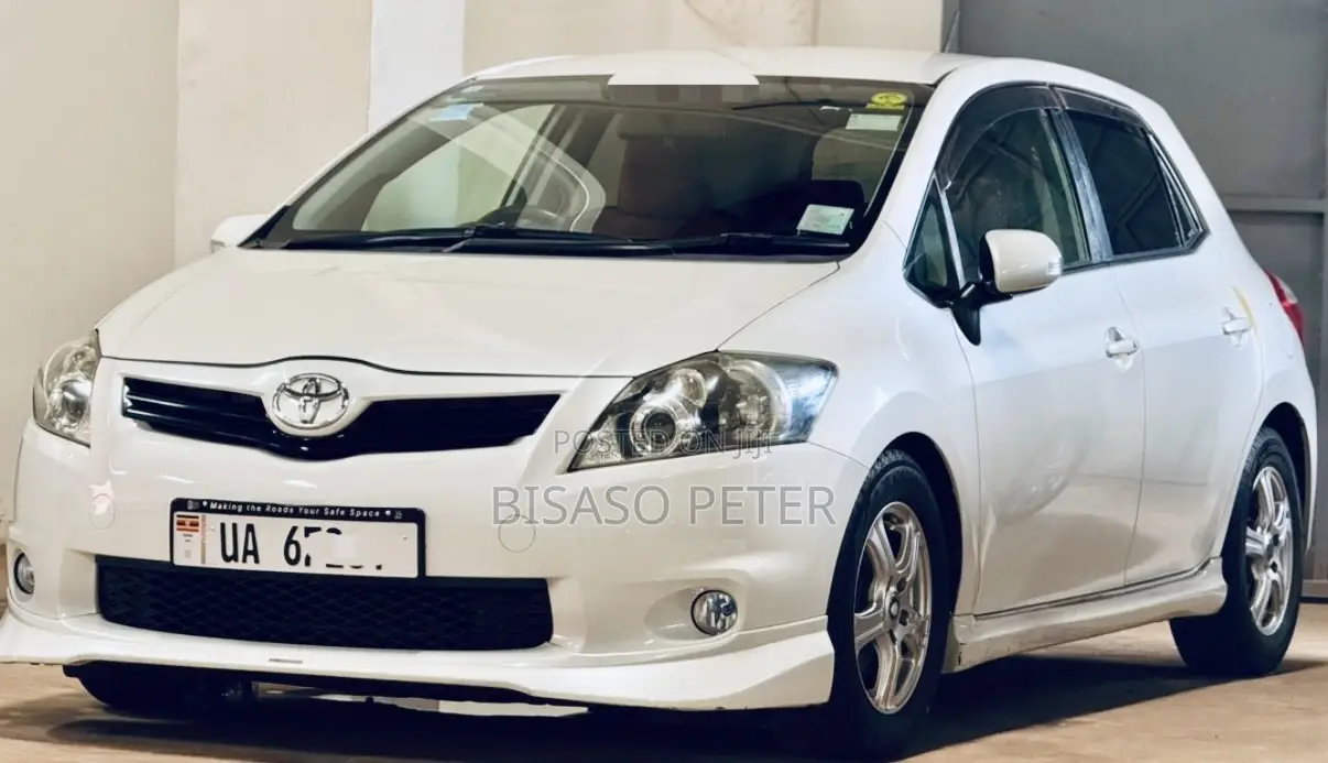 Toyota Auris 2012 White