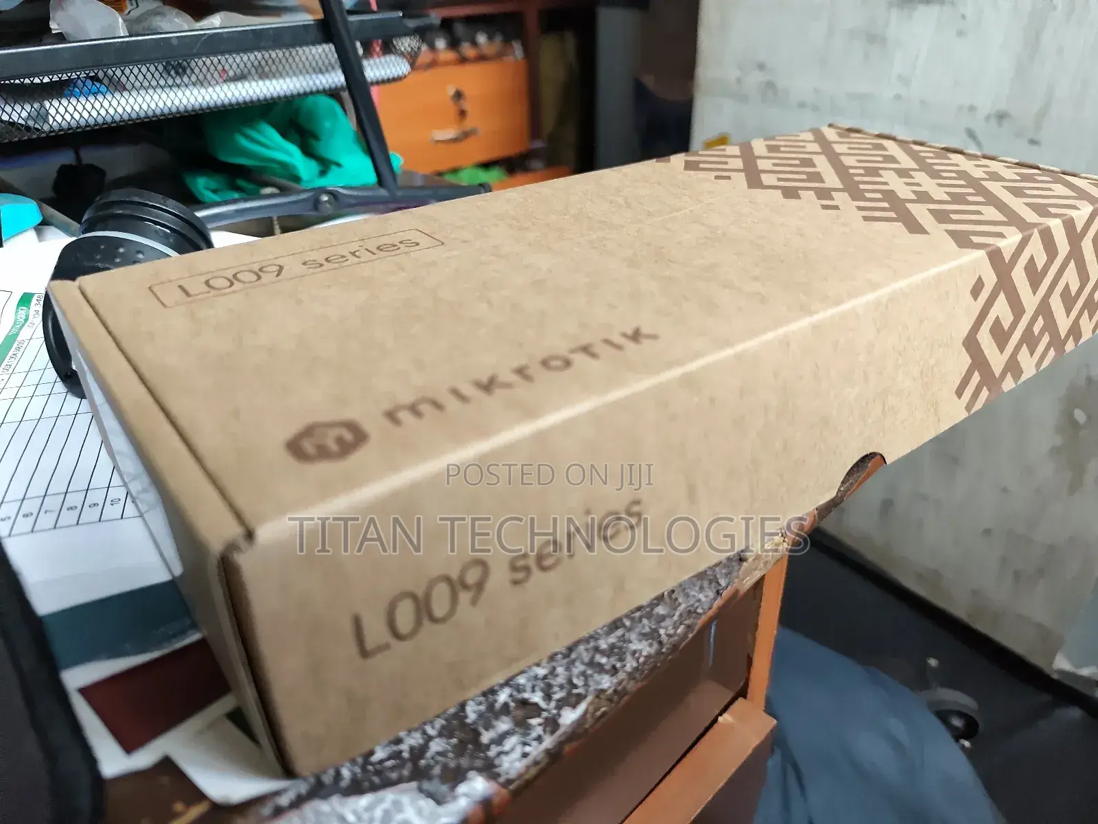 Mikrotik L009uigs-2haxd-in Router Switch