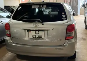 Toyota Corolla Fielder 1.5 Petrol AWD 2011 Silver