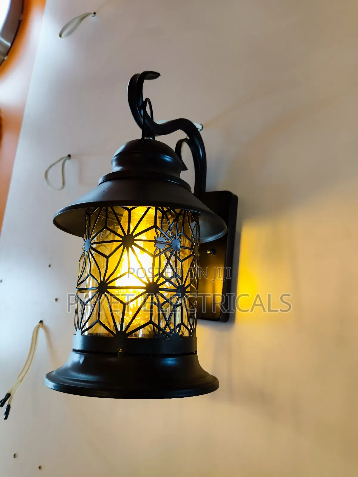 Cool Black Wall Bracket