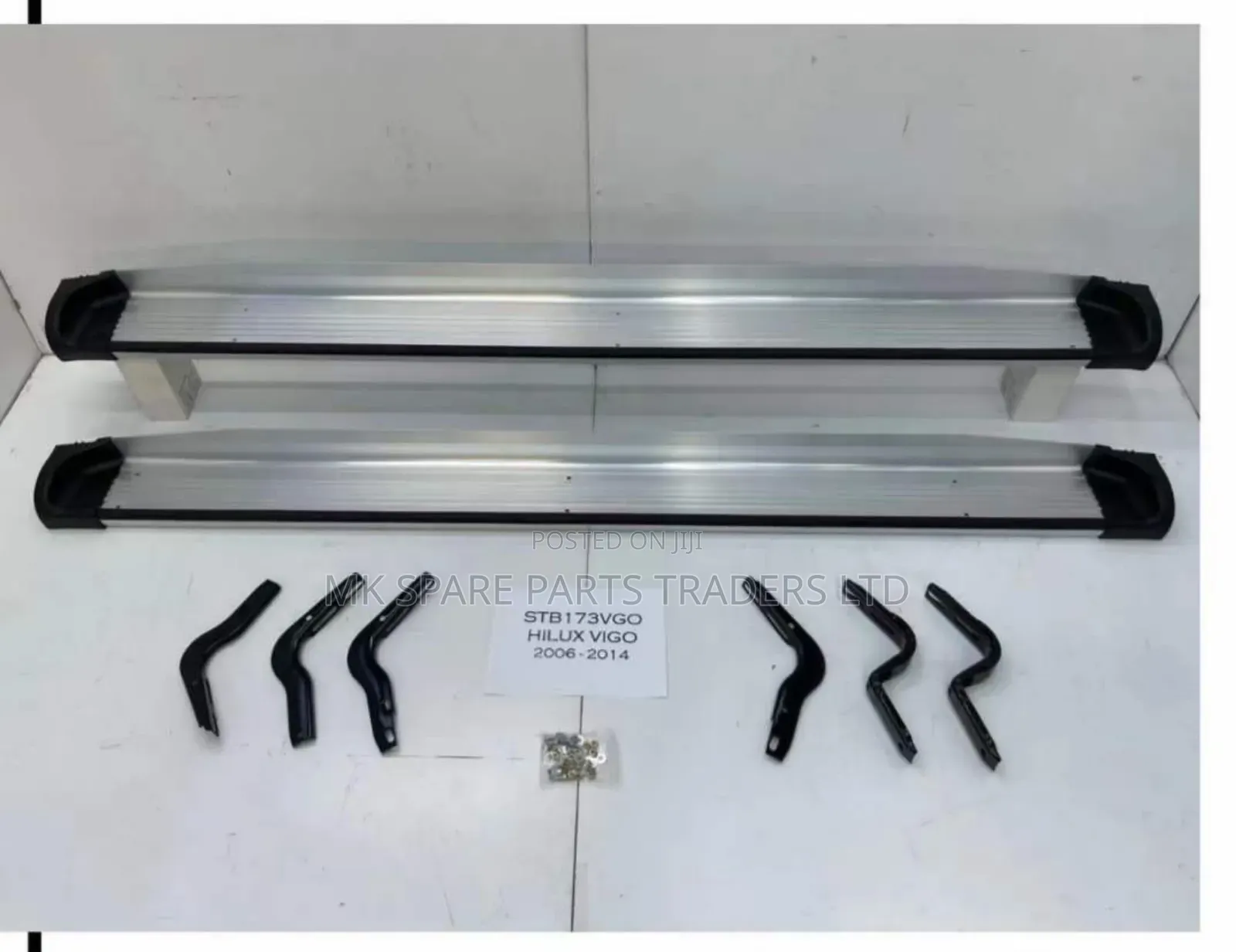Hilux Vigo Side Steppers