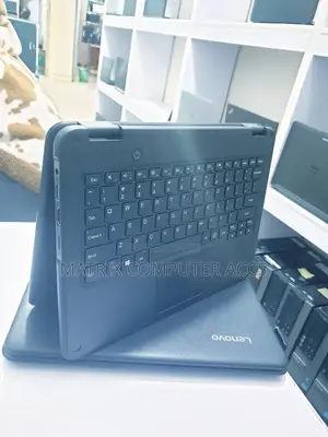Laptop Lenovo 300e 4GB Intel Pentium SSD 128GB