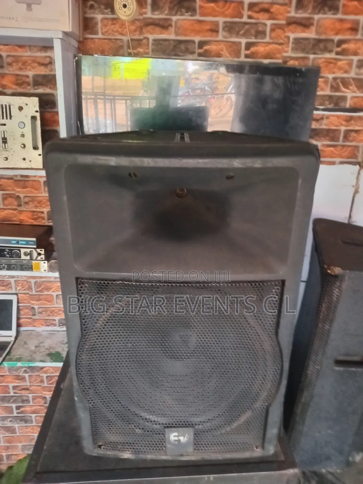 Ev Speaker 15