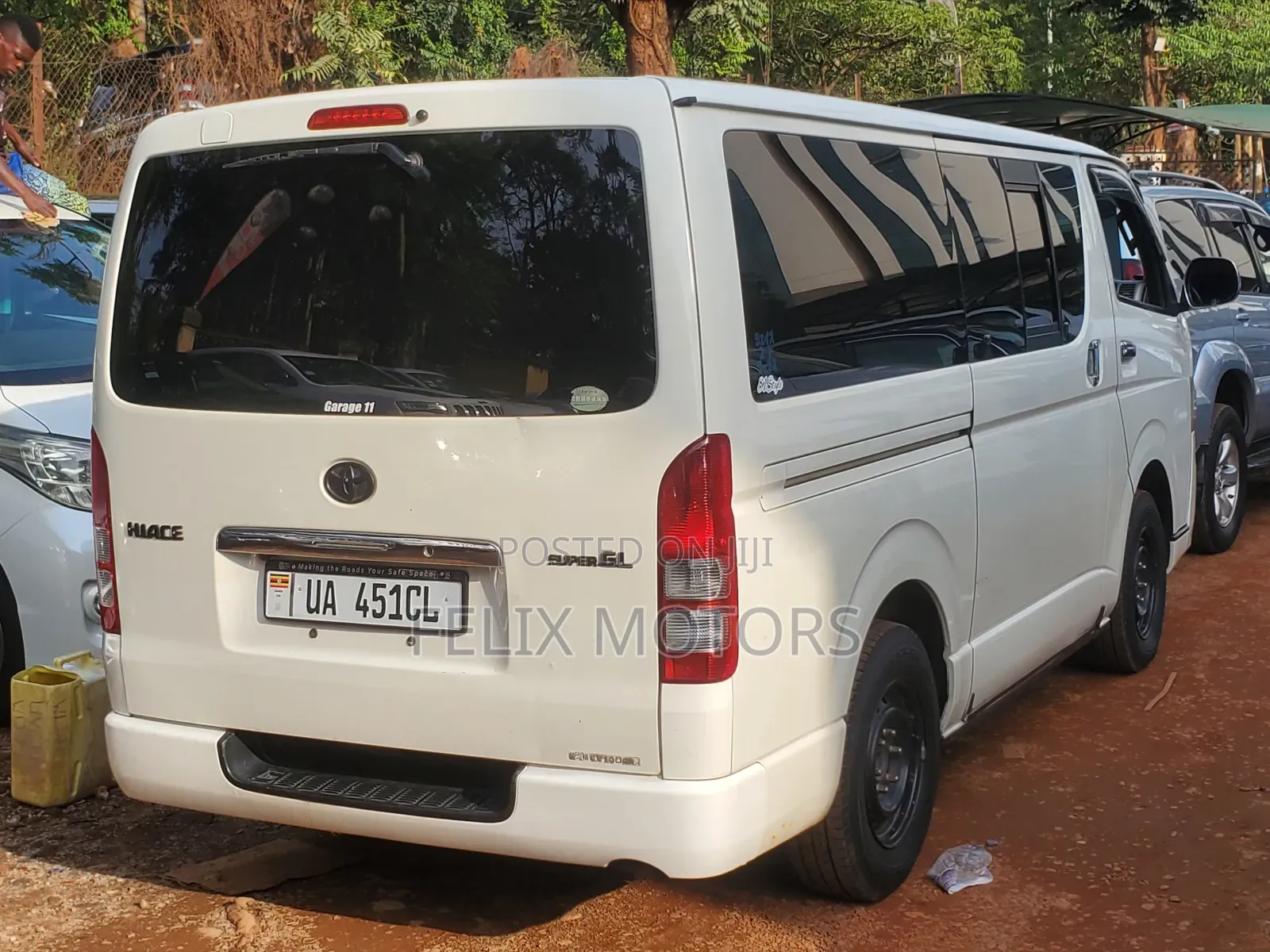 Toyota HiAce 2012 White