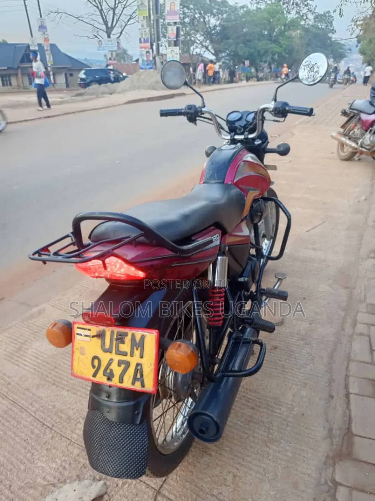 Mahindra Centuro 2019 Red