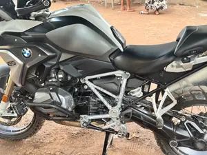 BMW R1250GS 2023 White