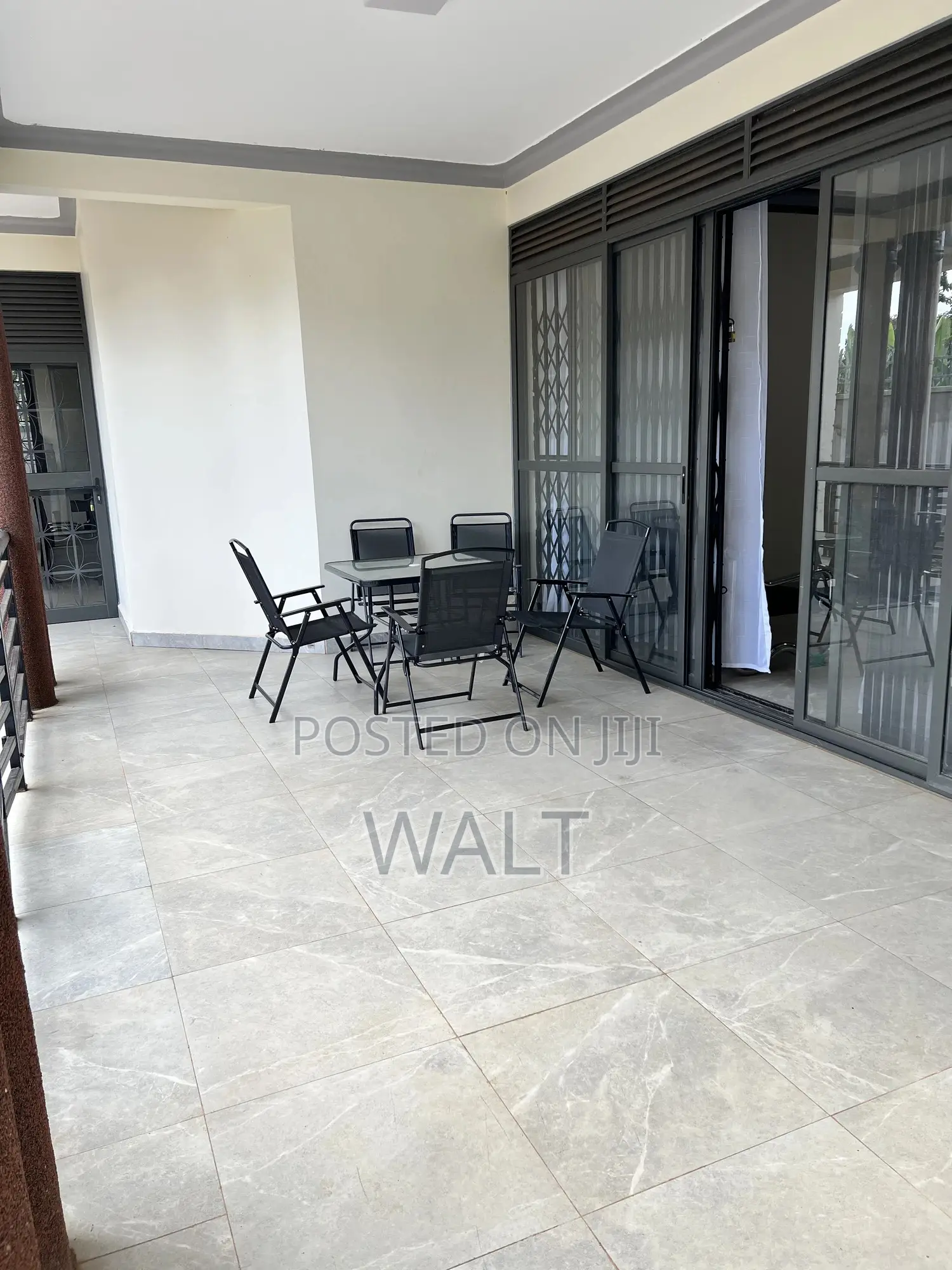 Furnished 9bdrm House in Mbalwa, Central Division for rent