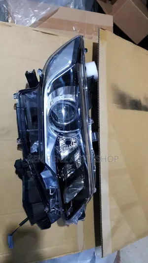Toyota Premio 2020 Headlamps