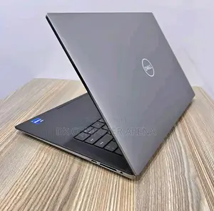 Laptop Dell Precision 5550 16GB Intel Core I7 HDD+SSD 512GB