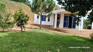 Mini Flat in Wakiso Kayunga~Gombe for sale