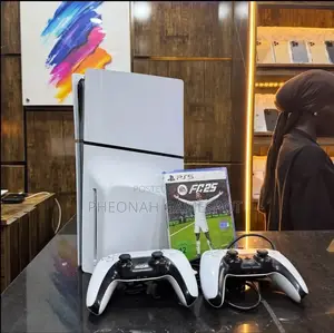 Ps5 Slim + Fc26 + 2 Controllers.
